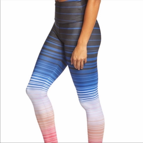 Beyond Yoga | Lux Ombre Leggings - Picture 4 of 12